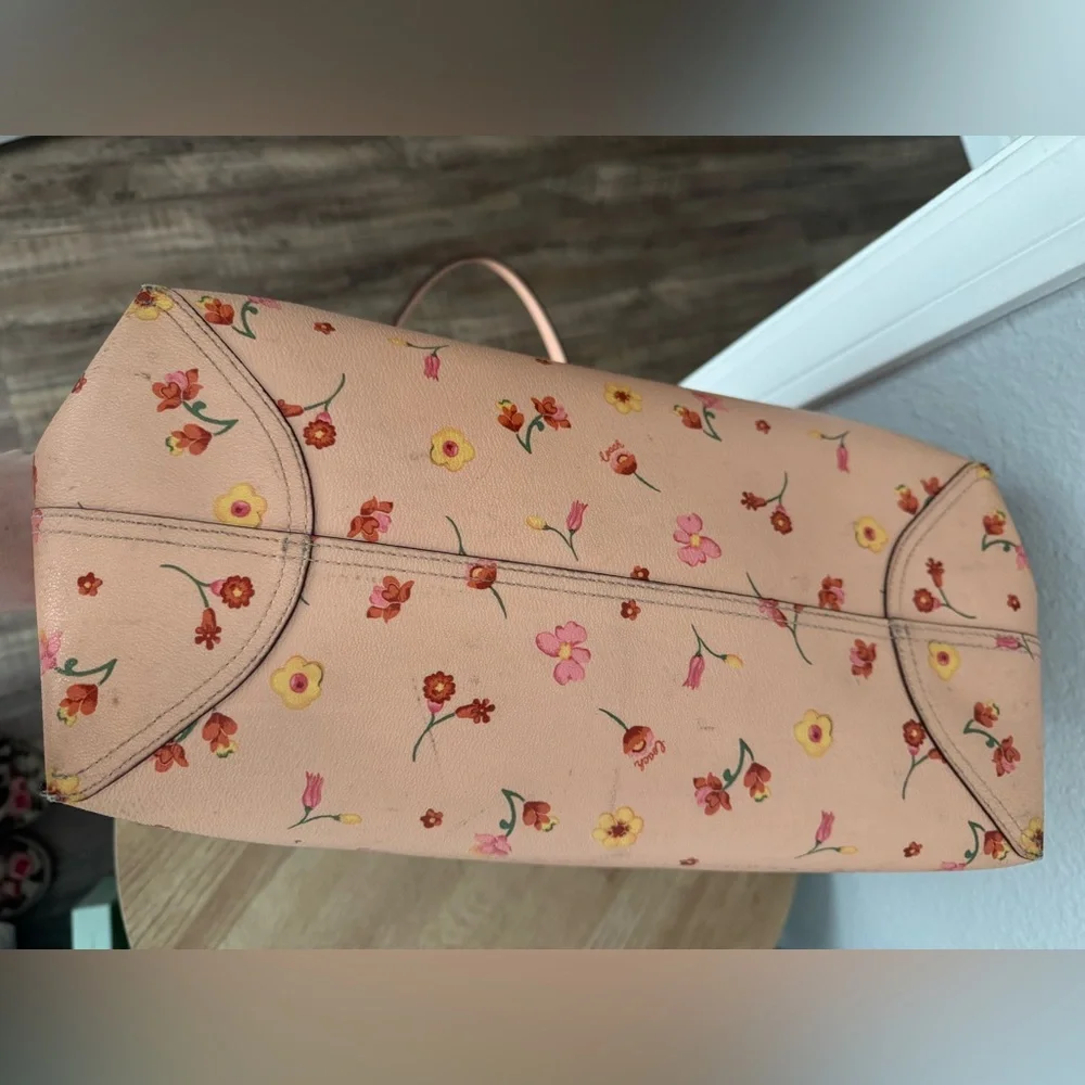 Coach Mystical Floral Print City Tote - Picture 8 of 10